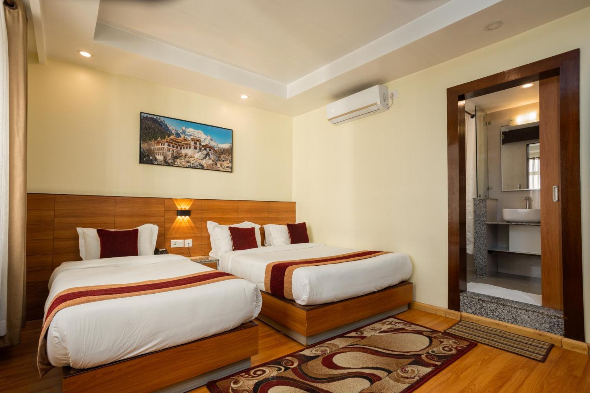 Magnificent Hotel Катманду Экстерьер фото