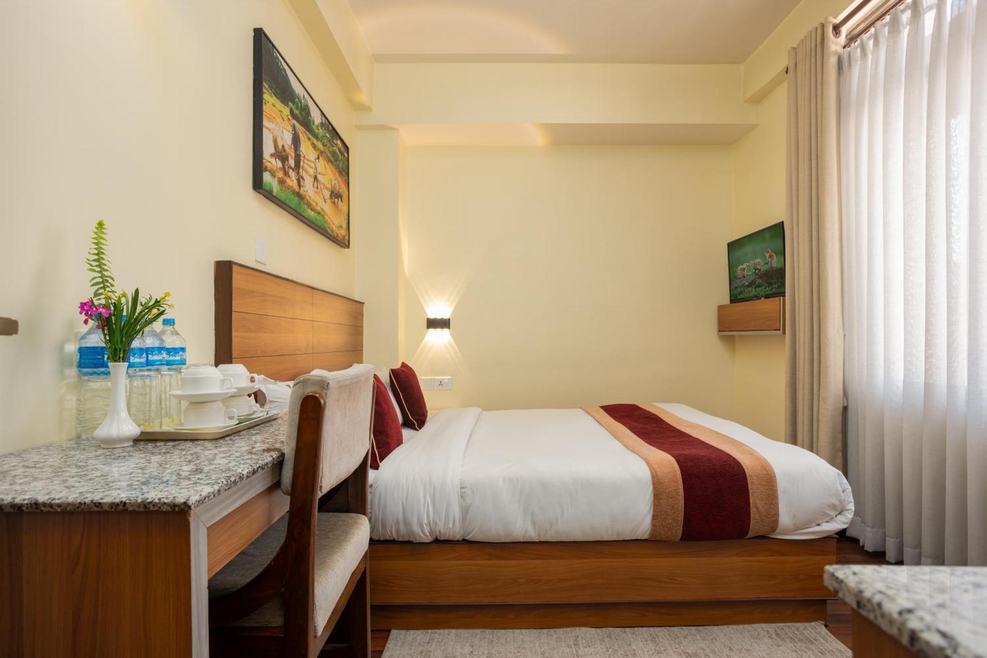 Magnificent Hotel Катманду Экстерьер фото