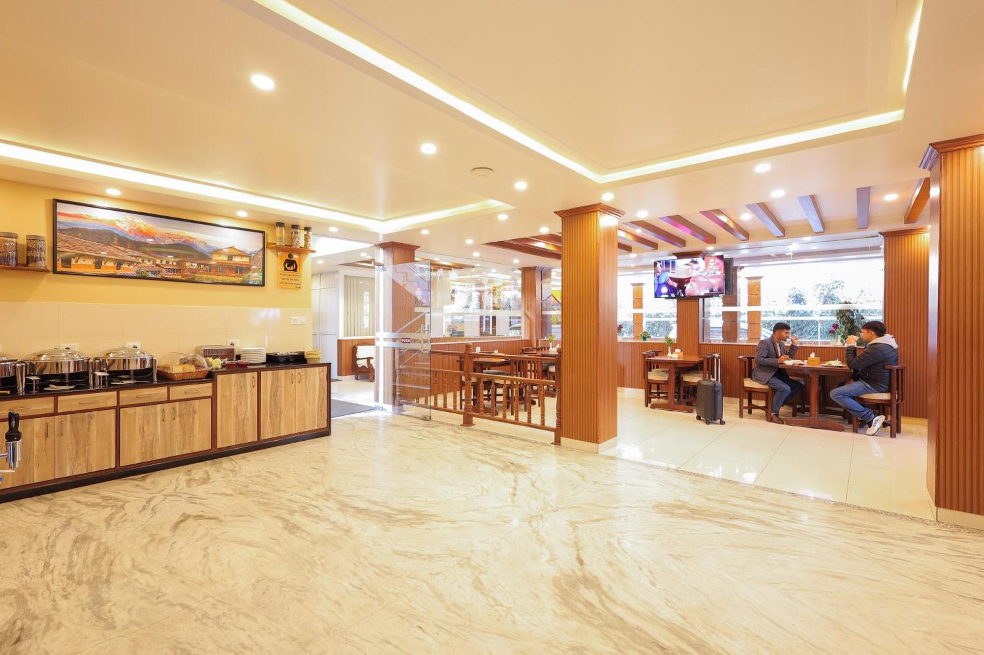 Magnificent Hotel Катманду Экстерьер фото